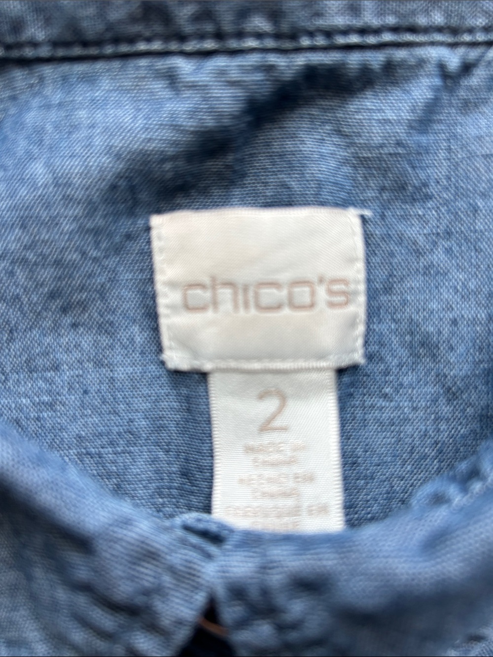 Chico's Women’s Blue shirt Size 2 - Picture 2 of 9